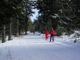Station de ski de Prat Peyrot, Mont-Aigoual. Ski alpin, nordique et raquettes à neige