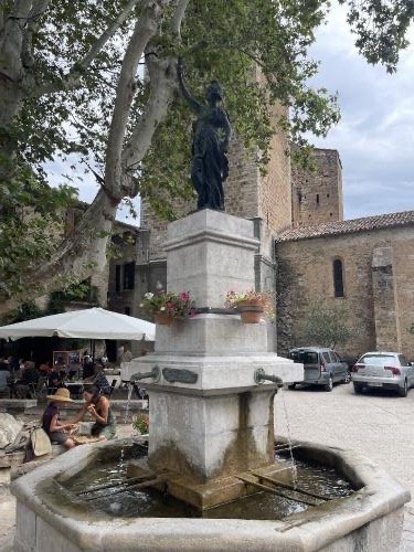 Place du village